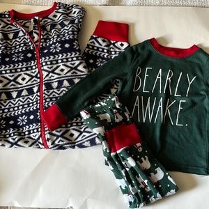 3/$15 Bundle: Winter Pajamas. Size 3t.